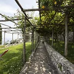 Eleanor' S Garden Ravello