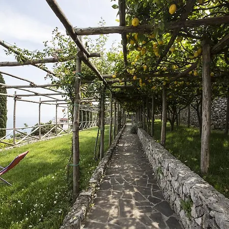 Eleanor' S Garden Ravello